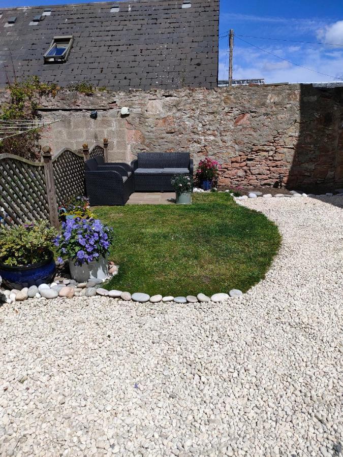 Shadow'S Cottage Situated In Fishertown, Nairn. Exterior photo